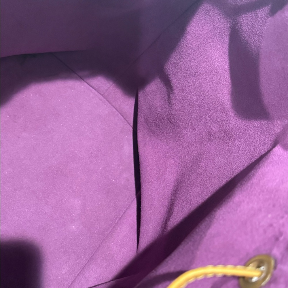 Louis Vuitton Epi Noe with COA - Picture 10 of 16